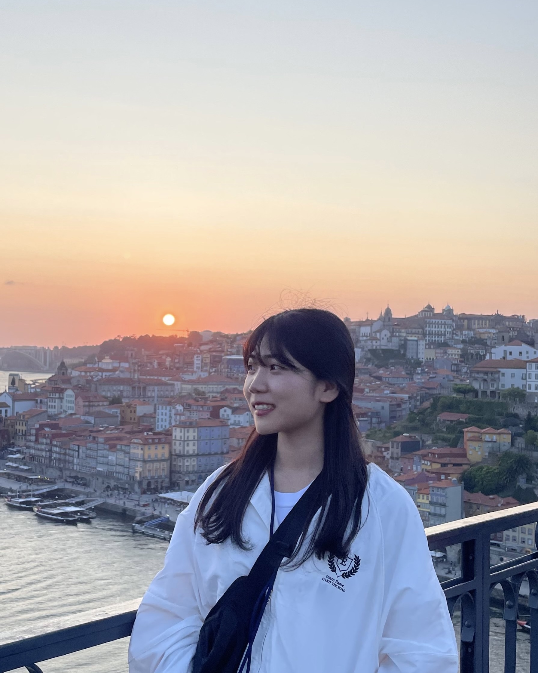 hover profile photo